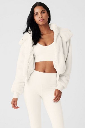 Jaquetas Alo Yoga Faux Fur Foxy Feminino Branco | 6031-ZRVAS