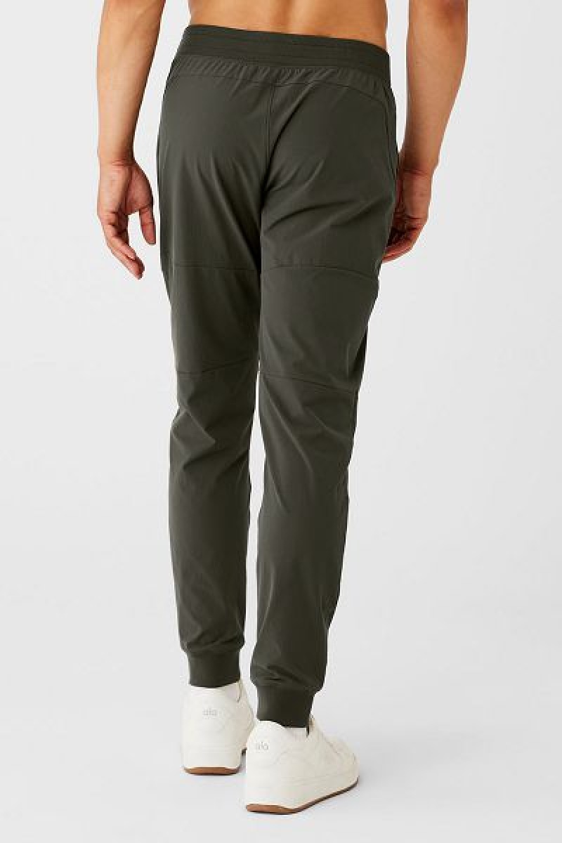 Calças Alo Yoga Co-Op Masculino Verdes | 5392-SIACZ