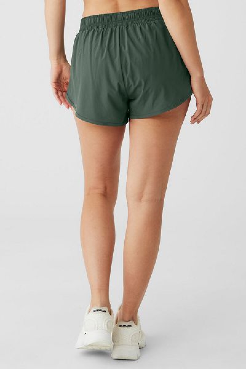 Calção Alo Yoga Ivy League Dolphin Feminino Verdes Escuro | 7895-GICNW