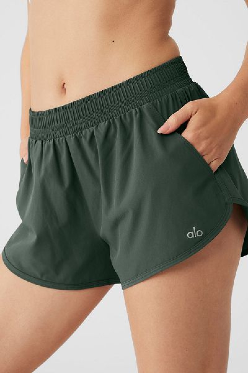 Calção Alo Yoga Ivy League Dolphin Feminino Verdes Escuro | 7895-GICNW