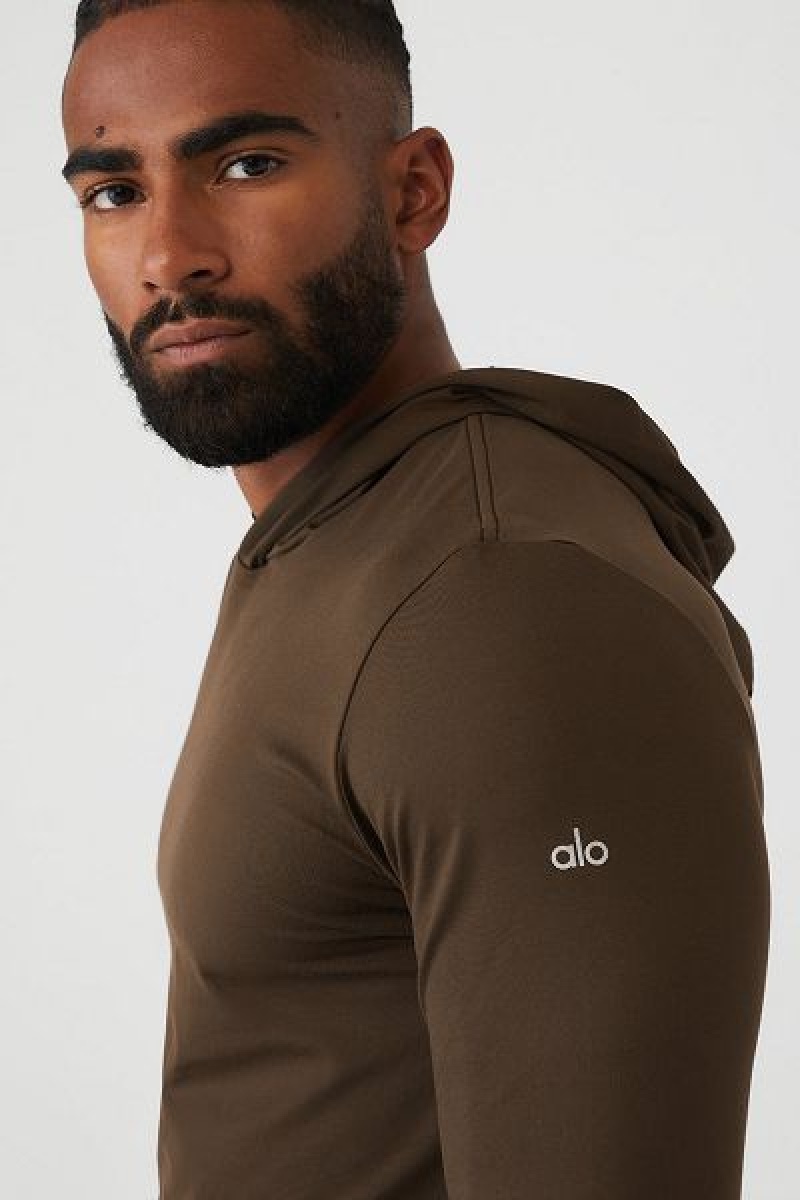 Camiseta Alo Yoga Conquer Reform Long Sleeve With Hood Masculino Marrom | 8409-SMEZW