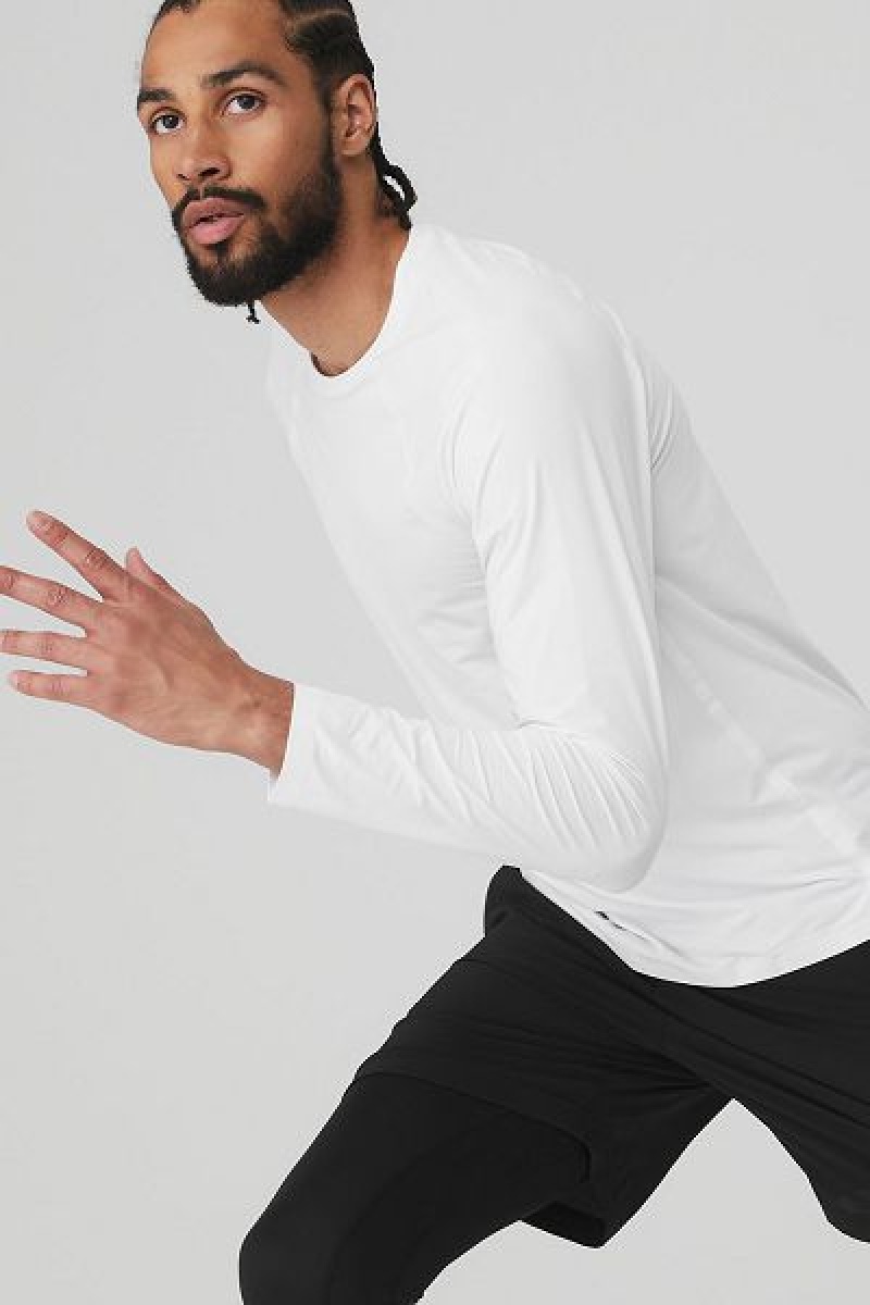 Camiseta Alo Yoga Idol Long Sleeve Performance Masculino Branco | 5608-JYVHR