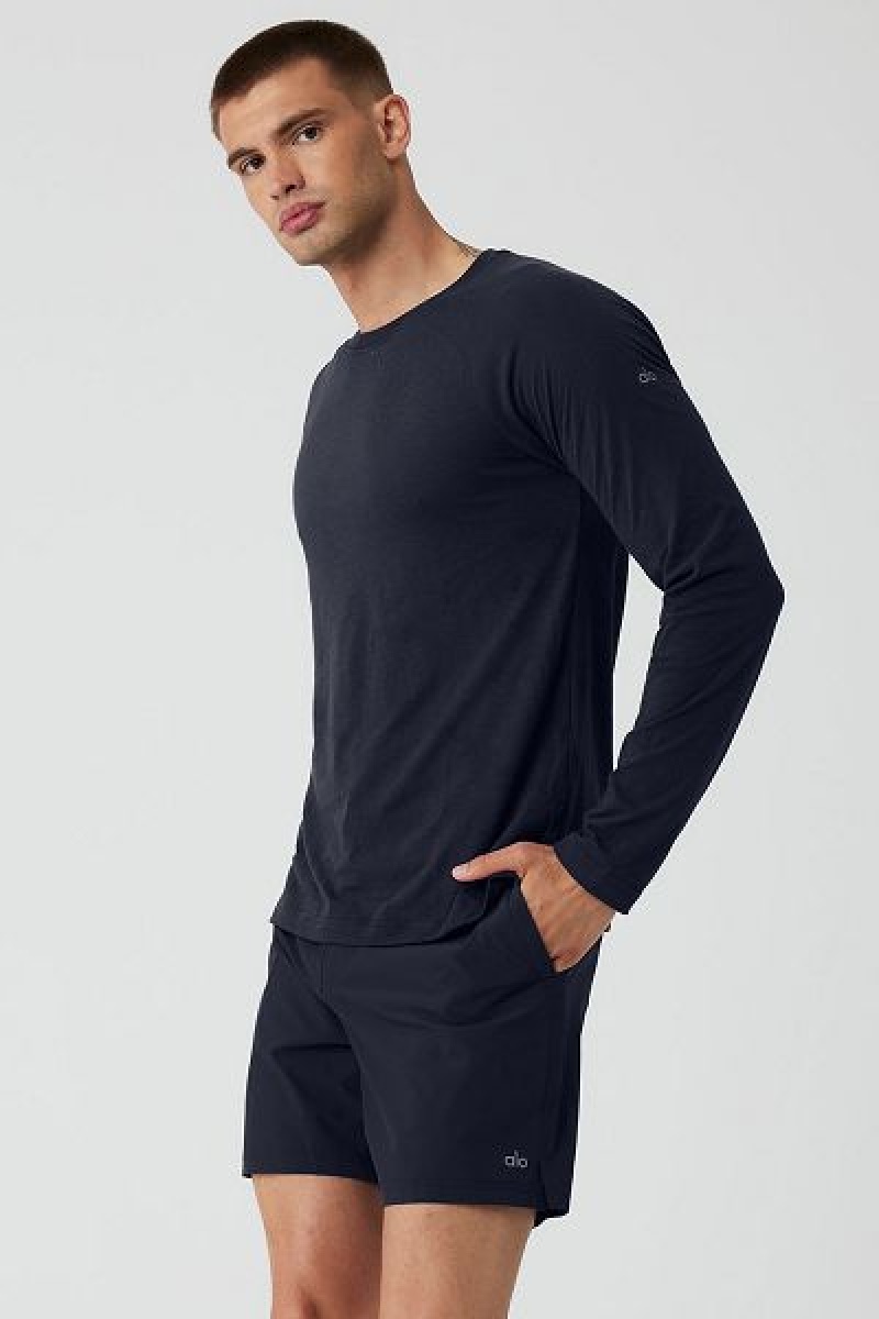 Camiseta Alo Yoga Triumph Long Sleeve Masculino Azul Marinho | 2749-XGCEH