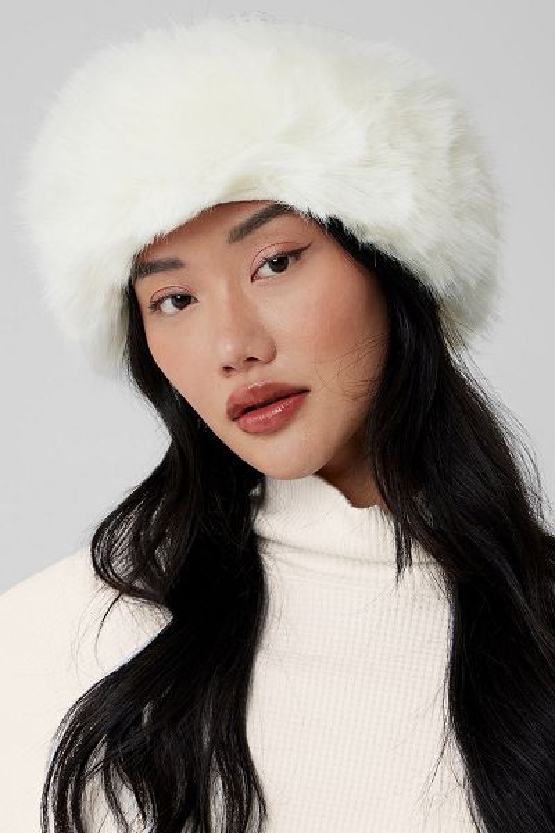 Chapeus Alo Yoga Faux Fur Wintersun Headband Accessories Branco | 9021-XJKFV